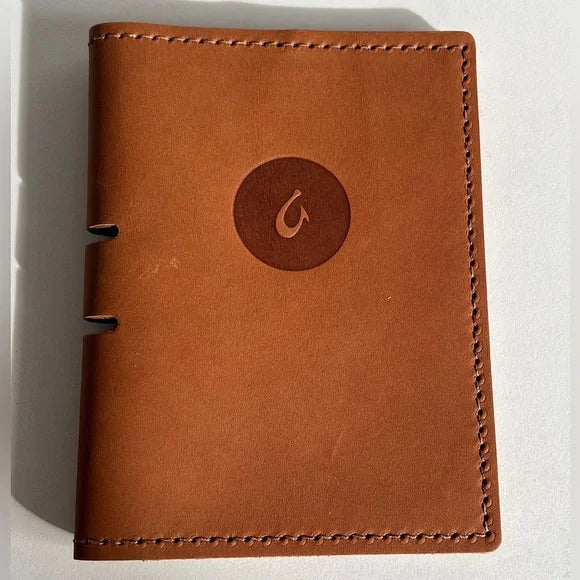 HoloHolo Club by OluKai Exclusive: Durable Brown Leather Passport Cover Online now