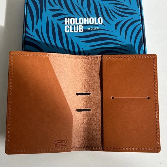 HoloHolo Club by OluKai Exclusive: Durable Brown Leather Passport Cover Online now